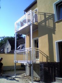Klicken um zu vergrößern BALKON 2500*1000 Balkonanlage Balkon verzinkt ohne Montage vorgerichtet zur Selbstmontage
